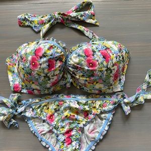 Pour Moi floral 34E bikini top and M bottoms